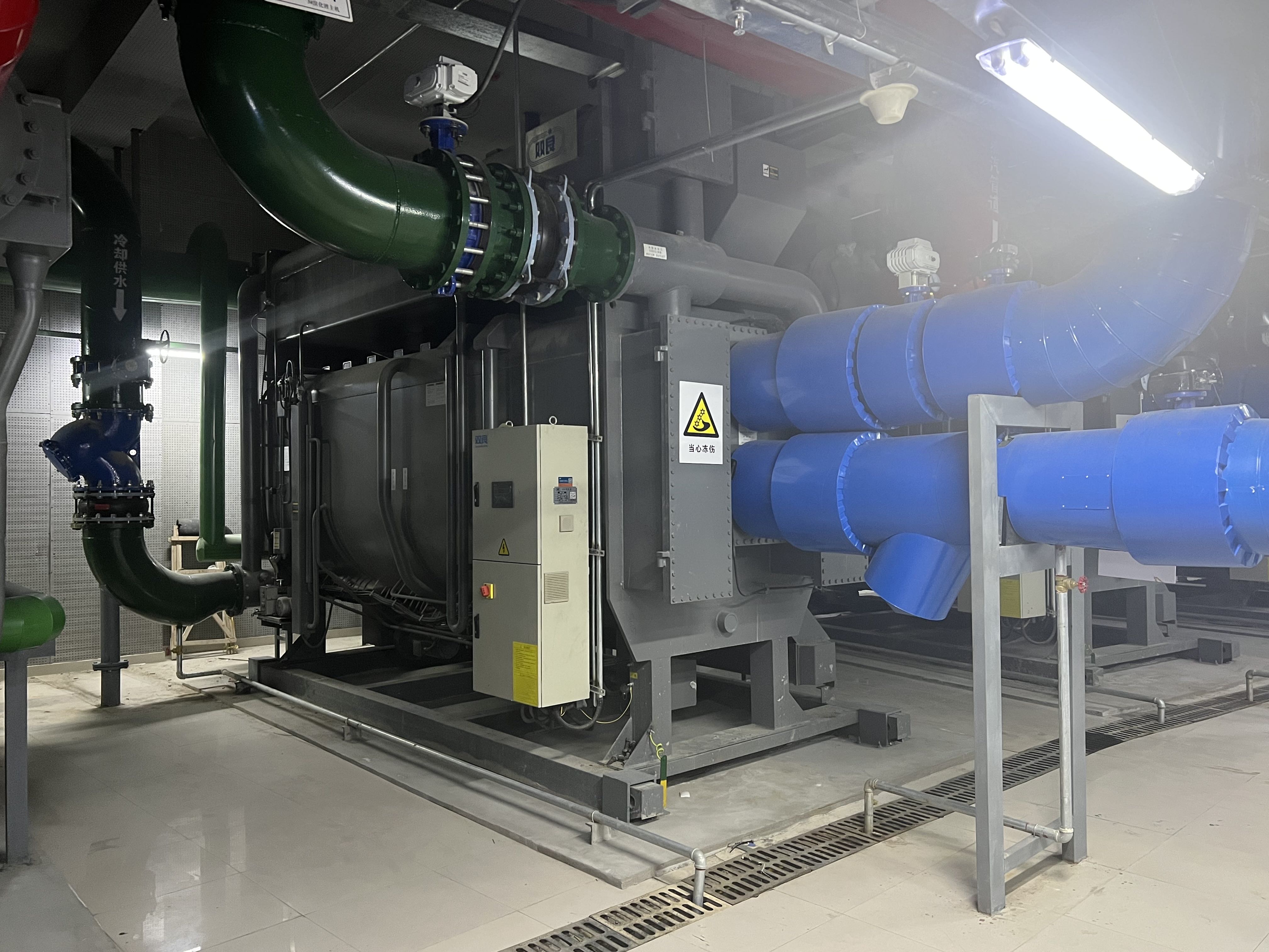 冷水机组安装规范